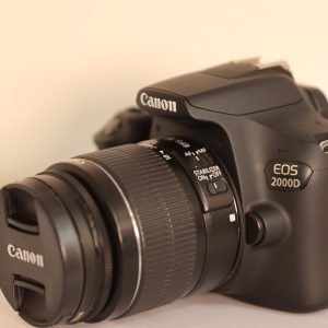 دوربین کارکرده CANON EOS 2000D