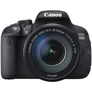 دوربین کارکرده CANON EOS 700D 18-135